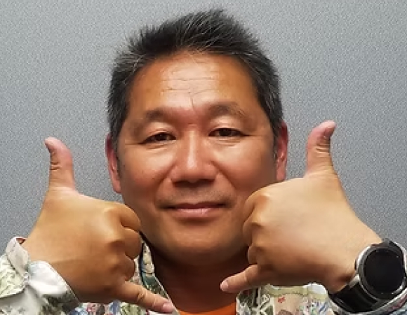 屈岡 俊 さん